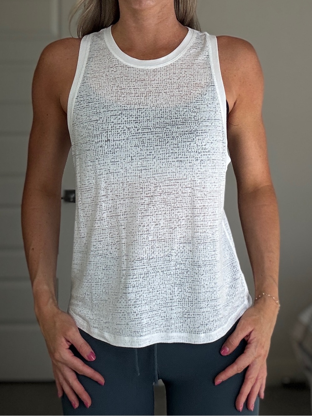 Lululemon Women’s White Textured Tank Top